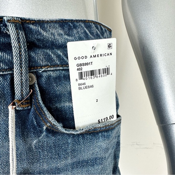 NWT!!! Good American women bombshell shorts size 26 US - Picture 3 of 10